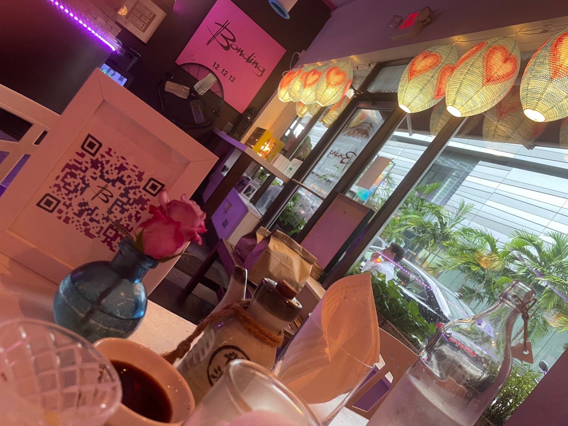 Bonding, a restaurant in Miami