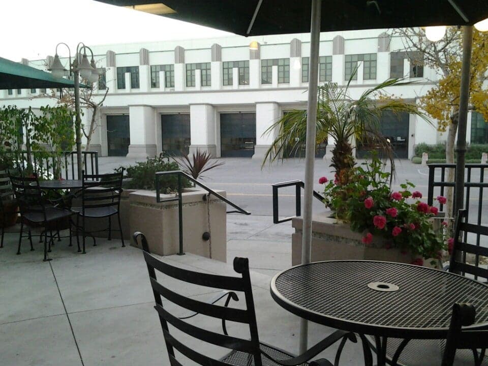 Kelly's Coffee & Fudge Factory, a cafe in Beverly Hills