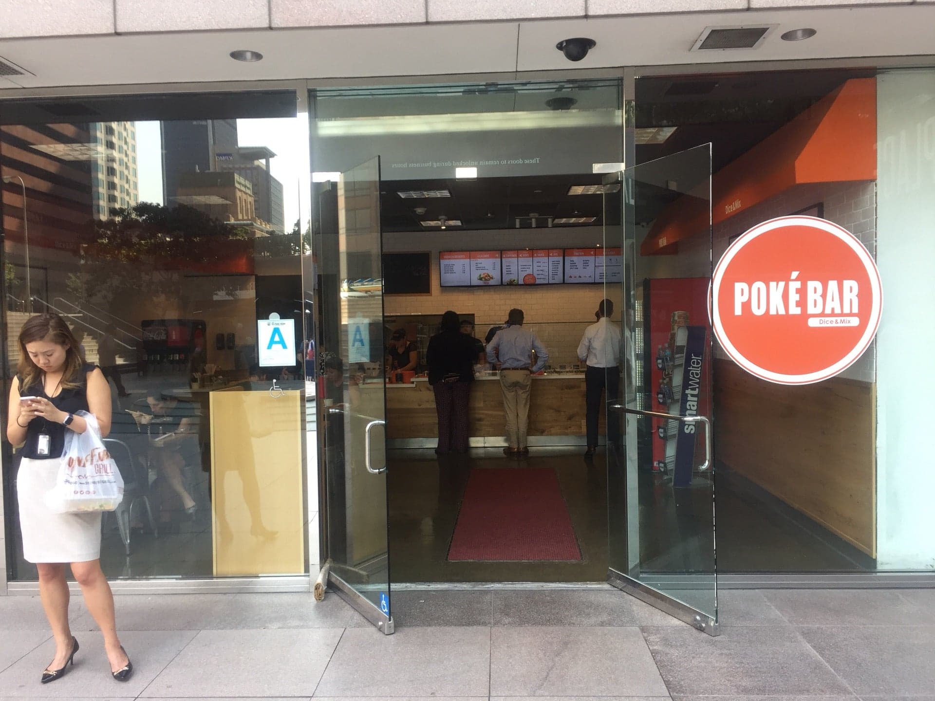Poké Bar, a bar in Los Angeles